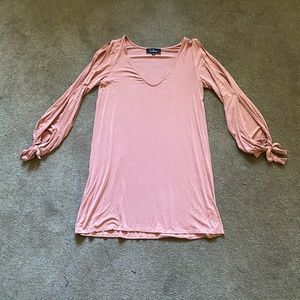 Lulu’s Cold Shoulder Shift Dress